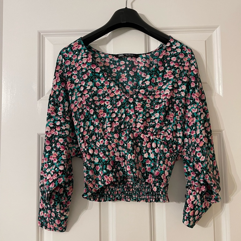 Zara Cropped V-neck Floral Blouse | Green and Pink Floral Going Out Top